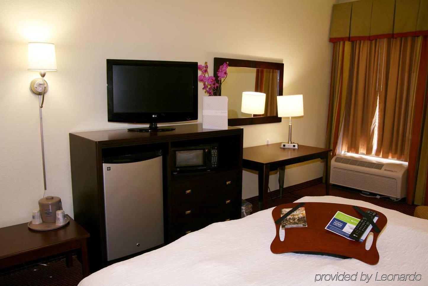 Hampton Inn Sulphur Quarto foto